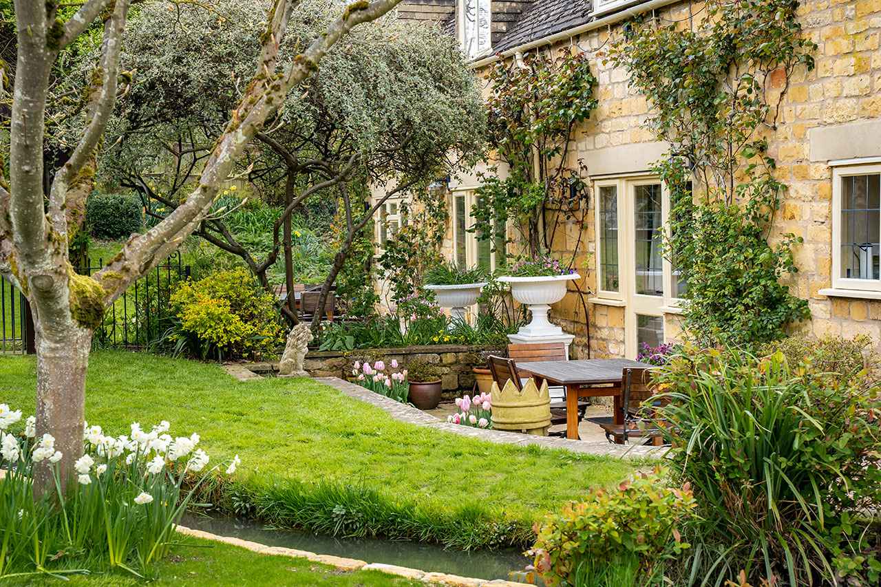 Dog Friendly Holiday Cottages in the Cotswolds Self Catering