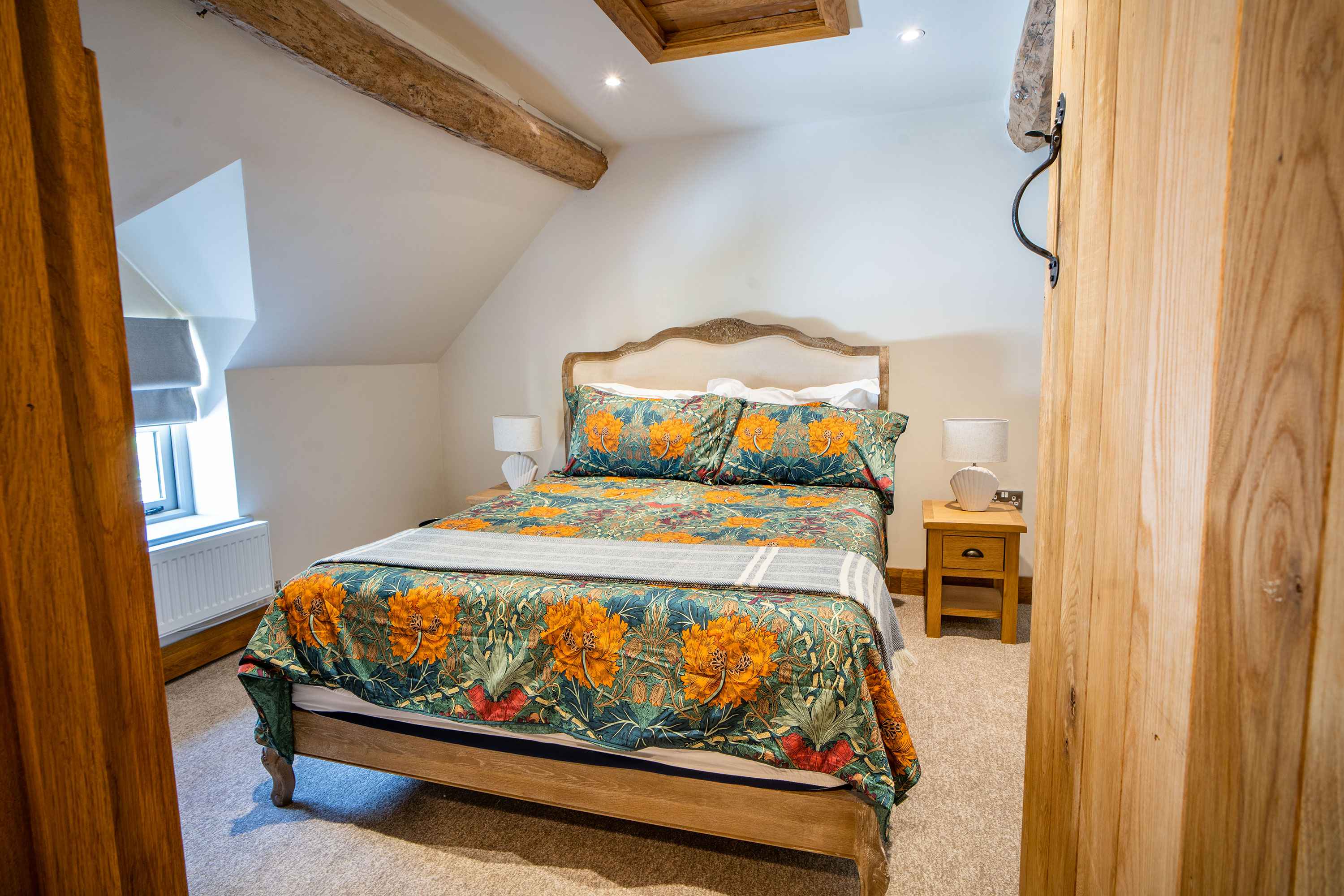 https://www.cotswoldcottageholidays.co.uk/media/images/MarchHareCottage12.original.jpg