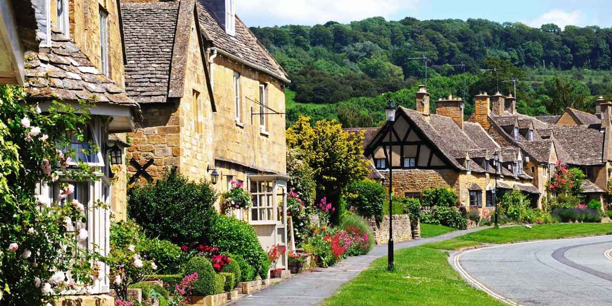 Visit Broadway in the Cotswolds and use our Self Catering Cottages as a