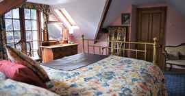 laburnum-cotswold-cottage-broadway-bedroom2_1920x1080.jpg