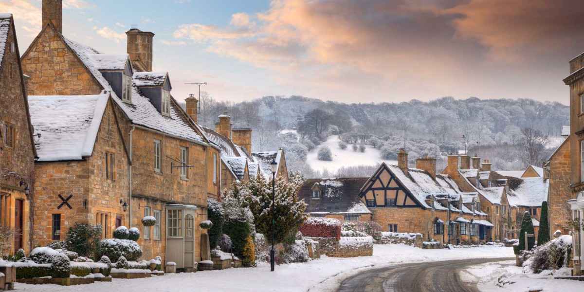 places to visit cotswolds christmas